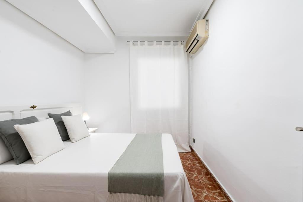 Santa Justa Urban Apartment 세비야 외부 사진